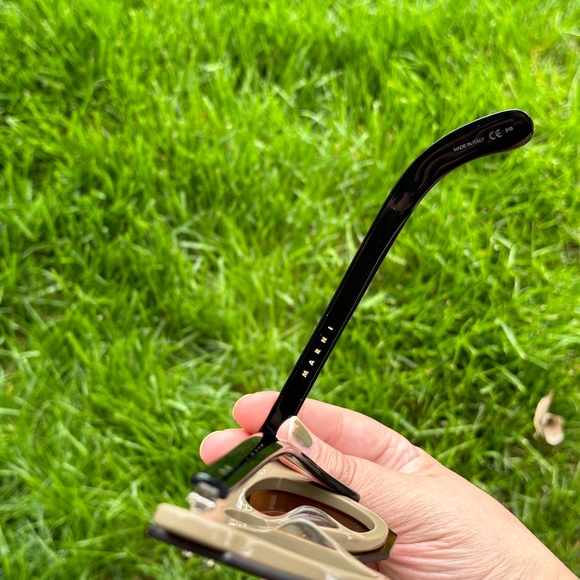 NWT MARNI SUNGLASSES - Picture 3 of 7